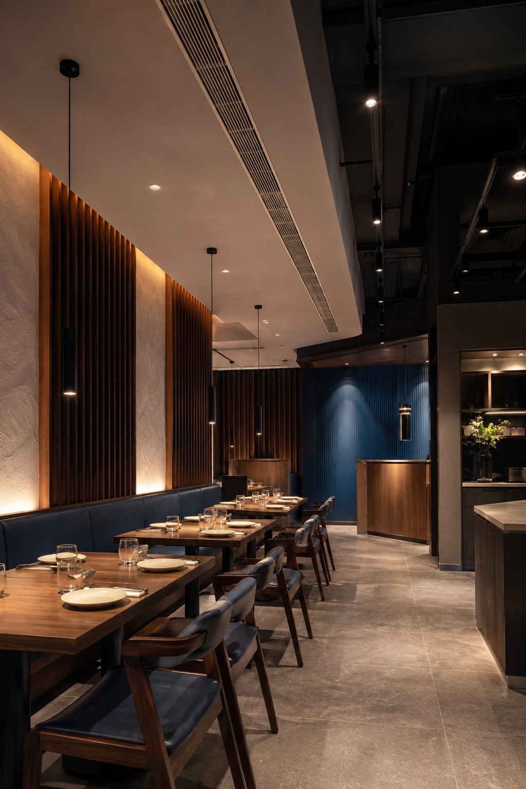 餐飲及商舖工程服務場景示意，展示照明、天花風口及機電配合